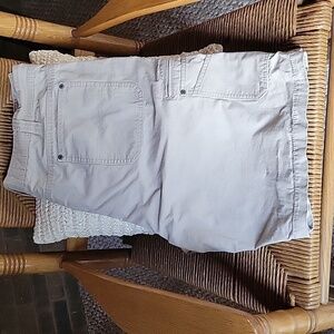 C.E. Schmidt Workwear cargo shorts, tan, size 40